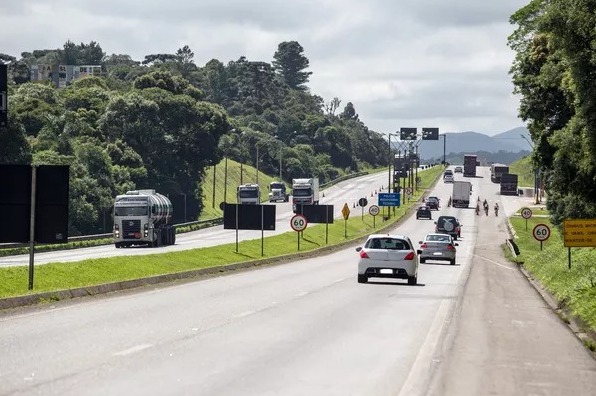 Paraná é o terceiro estado com maior número de motoristas com exames toxicológicos positivos, diz levantamento